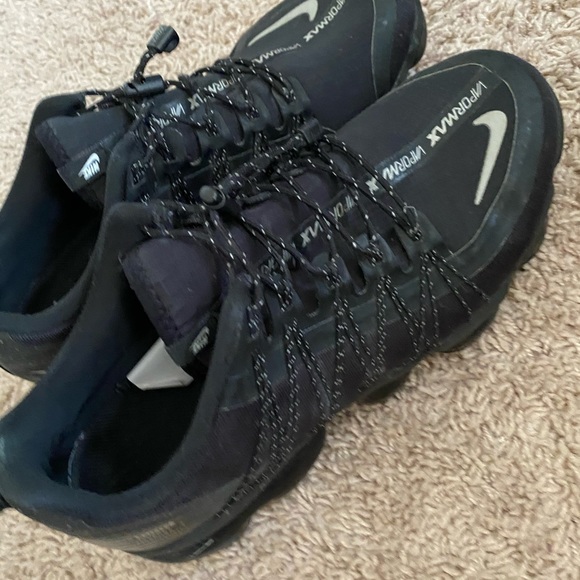 Nike VaporMax - Picture 3 of 4